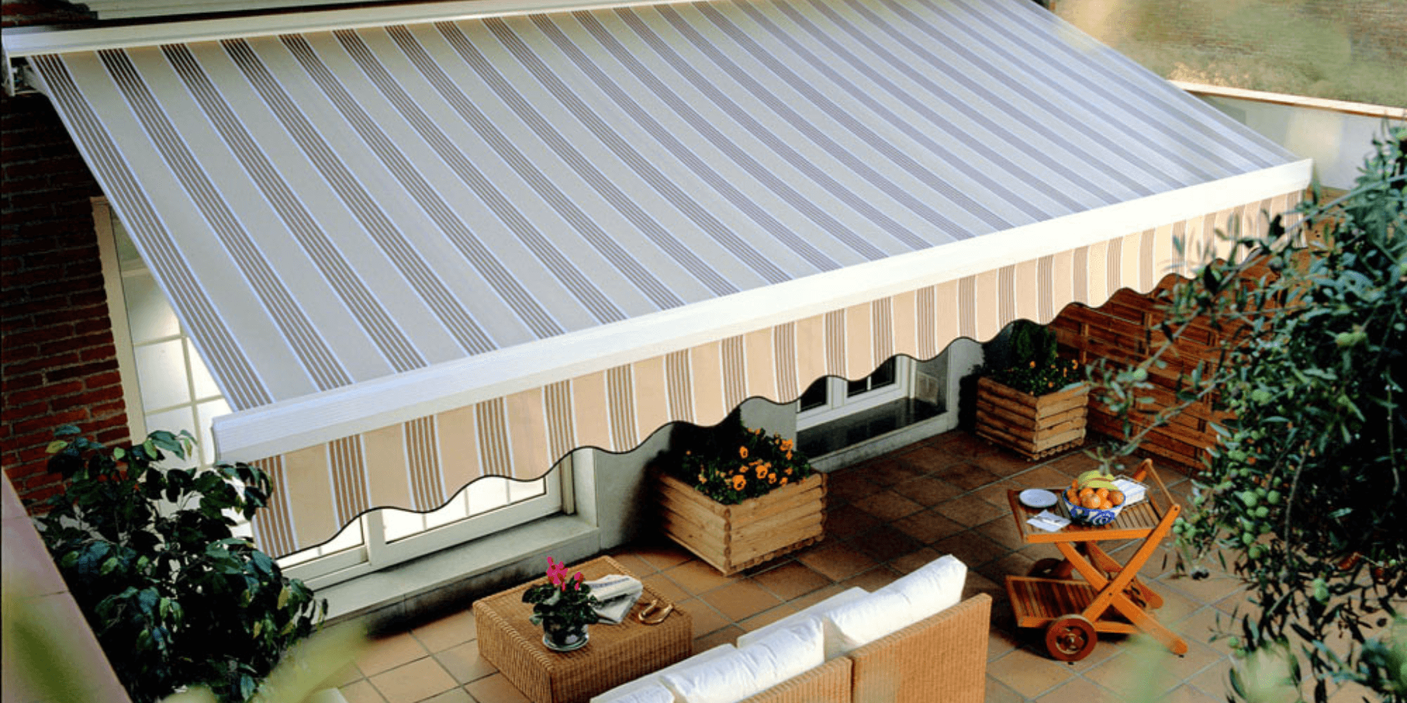 Retractable awning providing flexible shade for outdoor entertaining area